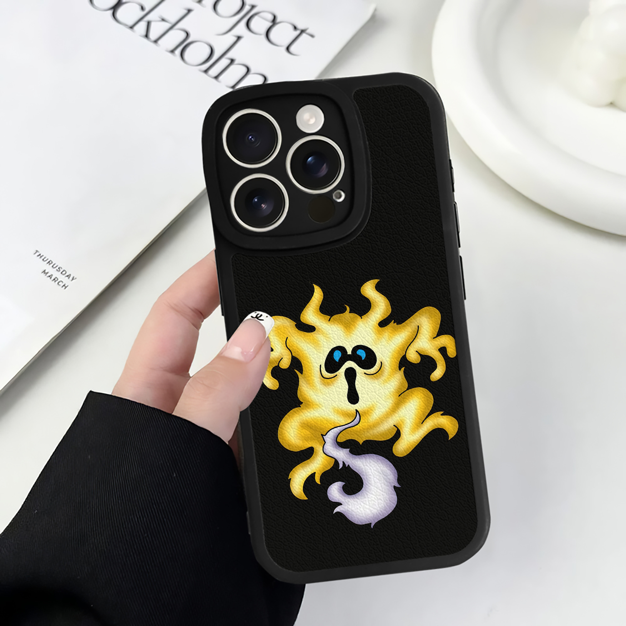 （画像用） ドラゴンクエスト Doragon Kuesuto Dragon Quest 【iPhone 16シリーズ対応】シリコンスマホケース（レザー調） 材質：シリコン